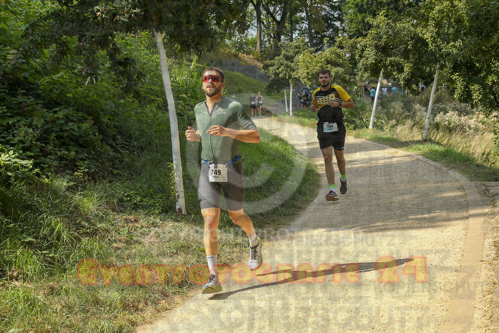 250824_1453_EX1_7947 | Sportfotografie im Rhein-Sieg Kreis, Köln, Bonn, NRW, Rheinland Pfalz, Hessen, etc. Unser Tätigkeitsfeld umfasst den Laufsport vom Volkslauf über den Marathon, Duathlon, Triathon bis zum Ultralauf wie Kölnpfad Ultra oder Schindertrail.