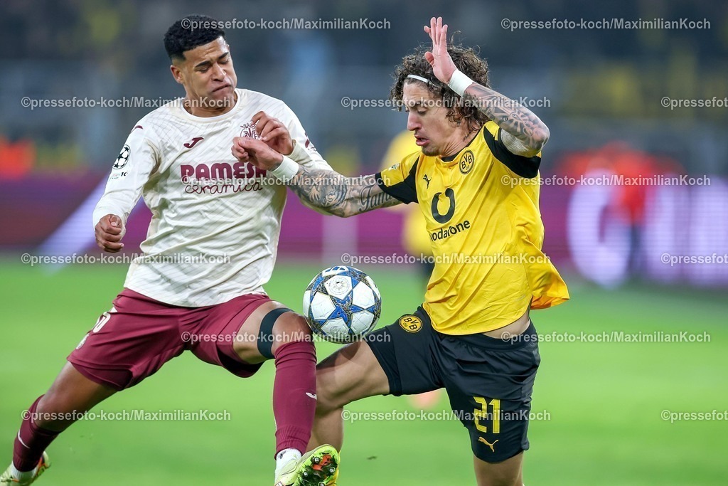 UCL25112501107 | 25.11.2025, Fußball, UEFA Champions League, Borussia Dortmund - FC Villarreal, BVB Stadion, 5. Spieltag, Saison 2025 2026: Santiago Mourino&nbsp;(FC Villarreal #15) im Zweikampf gegen  Fabio Silva&nbsp;(BVB #21)  Regulations prohibit any use of photographs as image sequences and or quasi-video.