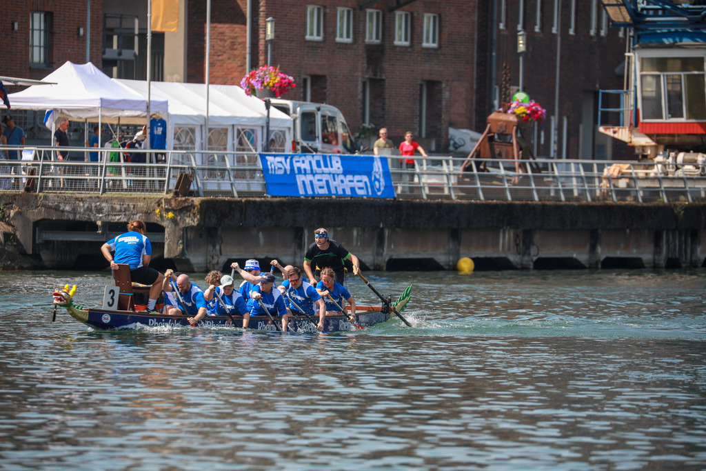 Drachenboot-Regatta_Duisburg140625_28 | Bildergalerie von Sport-Ereignissen aber auch von weiteren spannenden Dingen - nicht nur vom Niederrhein. In Anlehnung an den bekannten Spruch von Hanns Dieter Hüsch heißt das Motto: "Niederrhein ist überall".  - Realisiert mit Pictrs.com