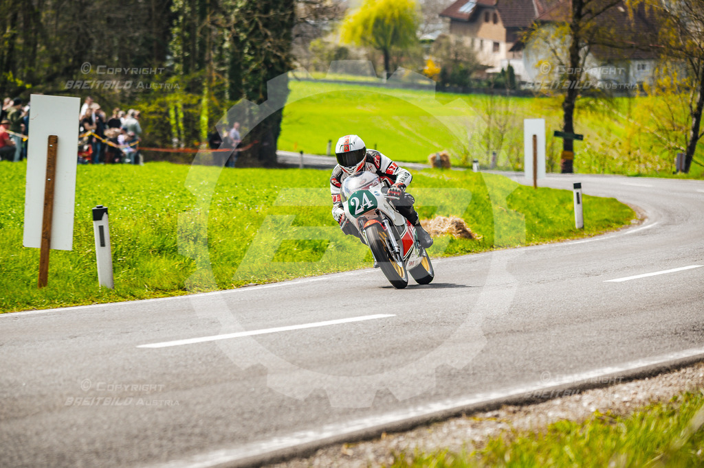 0572 - Bergrennen Landshaag2026 | BREITBILD Austria Webshop

Finde Fotos von: Breitbild, Breitbild Austria, Landshaag, Europeanbikers, KTM, BMW, Bergrennen, Bikeporn, Carporn, Bikes, Cars, Fotografie, Oberösterreich, Österreich, Berufsfotograf, Motorradteile Ganster, Julbach, Pannoniari - Realisiert mit Pictrs.com