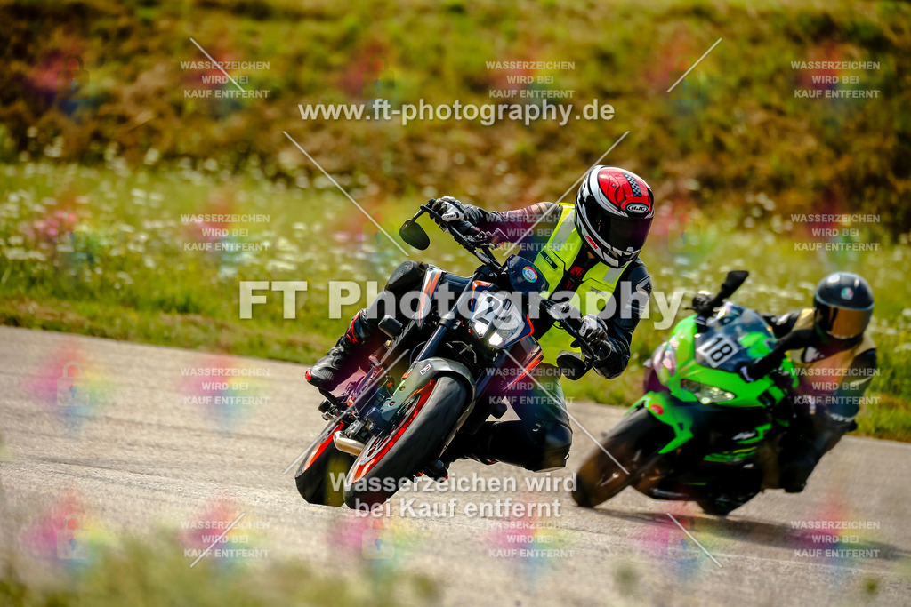 Chambley Juli-2985 | Hier findet Ihr Bilder von Touristenfahrten auf der Nürburgring Nordschleife oder von anderen Veranstaltungen die ich besucht habe. Viel Spass beim Durch Schauen 