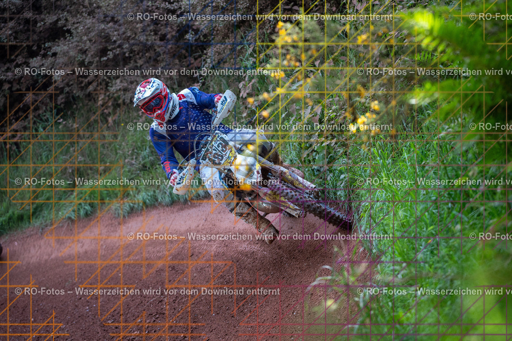 Wolfshausen 4 Lauf -1234 | Sportfotografie von RO-Fotos: Motorsport, Motocross, Enduro, Laufveranstaltungen und Triathlon. Professionelle Fotos von Sportlern und Events. - Realisiert mit Pictrs.com