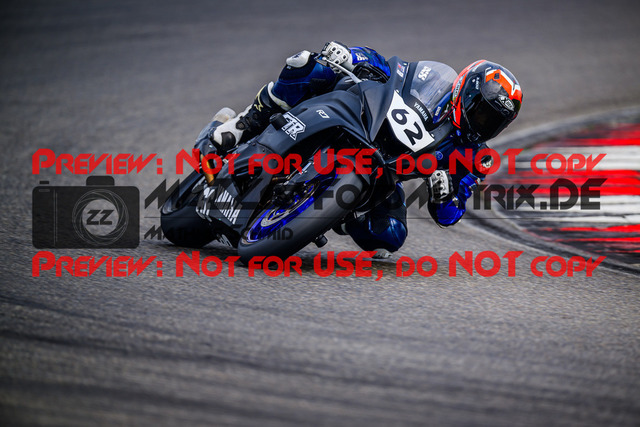 MaZZes_FotoMatrix_240717_6007705_5591 | WEISS