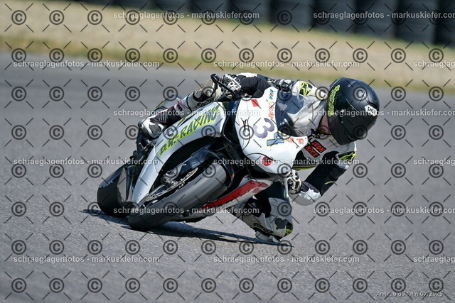 25bt04-0755 | markuskiefer.com - Realisiert mit Pictrs.com