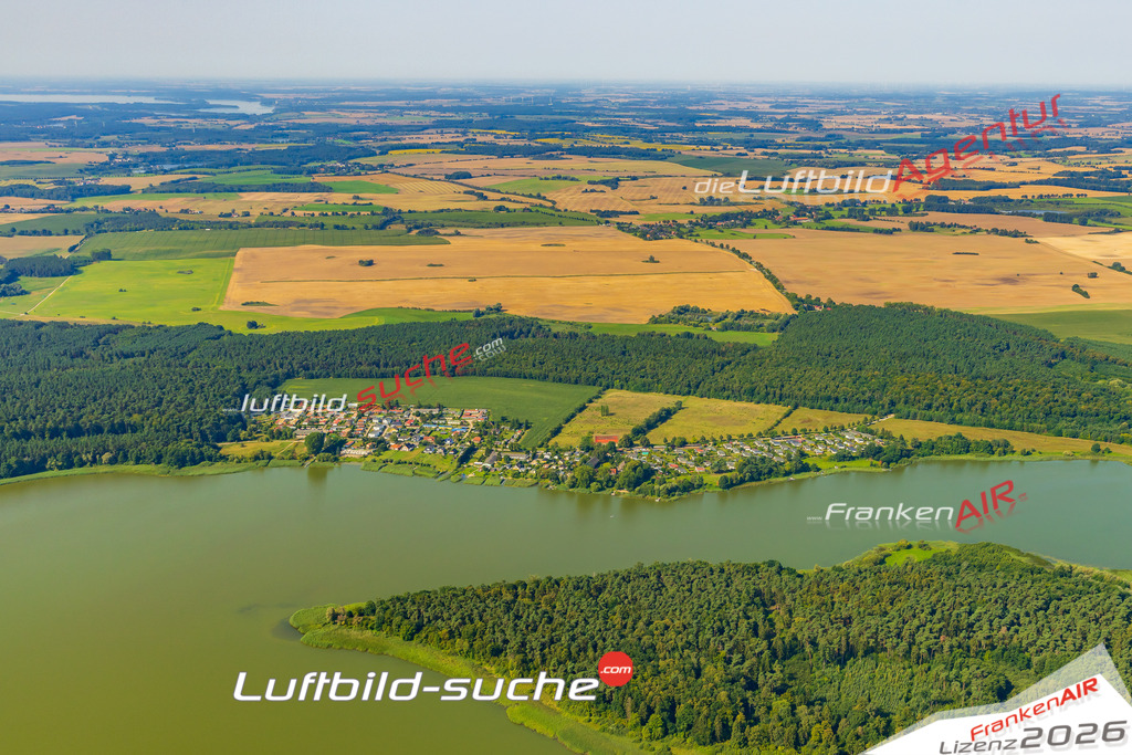 Luftaufnahme Nakenstorf Zurow - Die Luftaufnahme wurde 2025 vom UL-Flugzeug heraus erstellt ( ohne Drohne ) - Hochauflösende Luftaufnahme - für professionelle Ausdrucke geeignet. Die Geschenkidee !Mit Lizenz und Bildrechte bestellbar