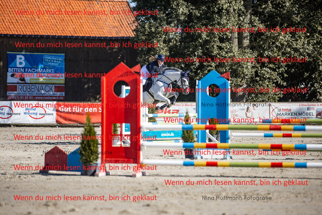 BK1A7416 | Turnierbilder Turnierfotos Nina Hüffmann Turnierfotografie Pferdefotografie Tierzeichnung Haustierzeichnung Pferdezeichnung Hundezeichnung Videograf  - Realisiert mit Pictrs.com