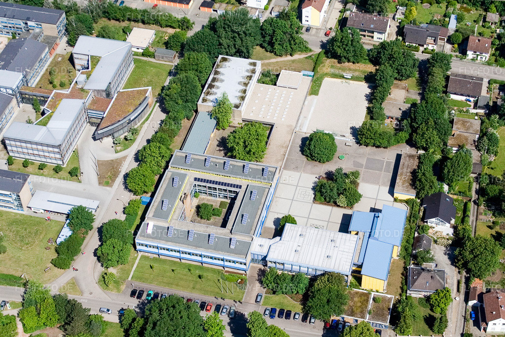 Luftbild: Schulzentrum in Kandel im Bundesland Rheinland-Pfalz in Deutschland. Foto: IMG_2065.jpg vom 24.05.2006 durch Werner Riehm/FLY-FOTO.de