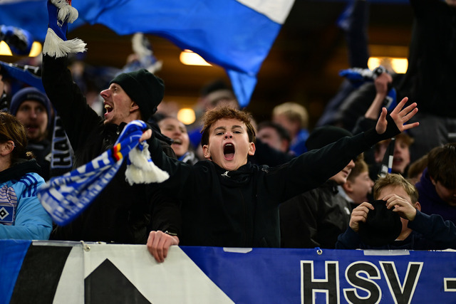 Fußball I Frauen I Saison 2025-2026 I DFB-Pokal I Achtelfinale I Hamburger SV - Bayer 04 Leverkusen I 17171 | Der Sportfotograf. - Realisiert mit Pictrs.com