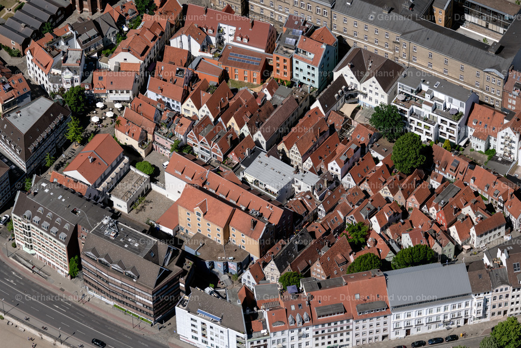 4029674 | BREMEN  Altstadtbereich und Innenstadtzentrum " Schnoor " im Ortsteil Altstadt in Bremen, Deutschland. // Old Town area and city center " Schnoor " in the district Altstadt in Bremen, Germany. Foto: Gerhard Launer