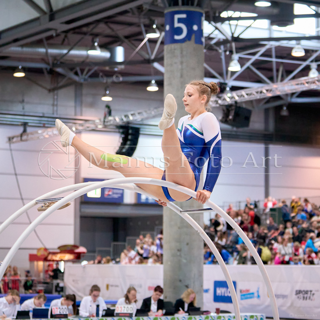 A-DSC05130 | Professionelle Sportfotografie in Hamburg, Schleswig-Holstein und Niedersachsen – spezialisiert auf Rhönrad, Geräteturnen, Leistungsturnen und rhythmische Sportgymnastik. Bundesweite Begleitung von Rhönrad-Events. Jetzt Sport-Fotos - Realisiert mit Pictrs.com