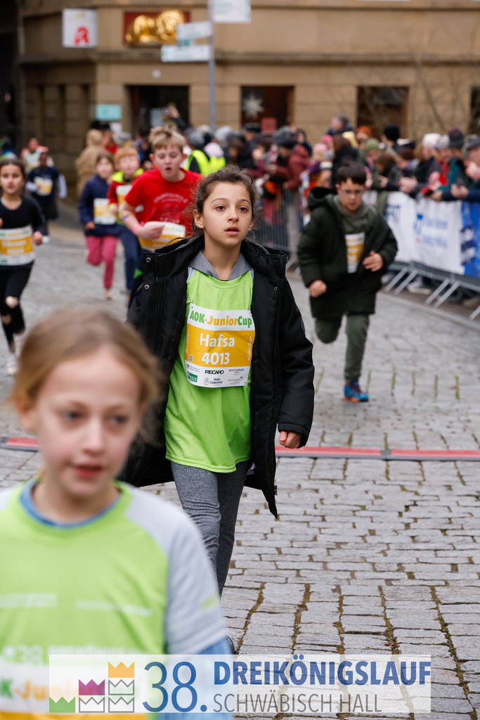 400m AOK Junior Cup | 3 Koenigslauf 2024 400m AOK Junior Cup - Realisiert mit Pictrs.com
