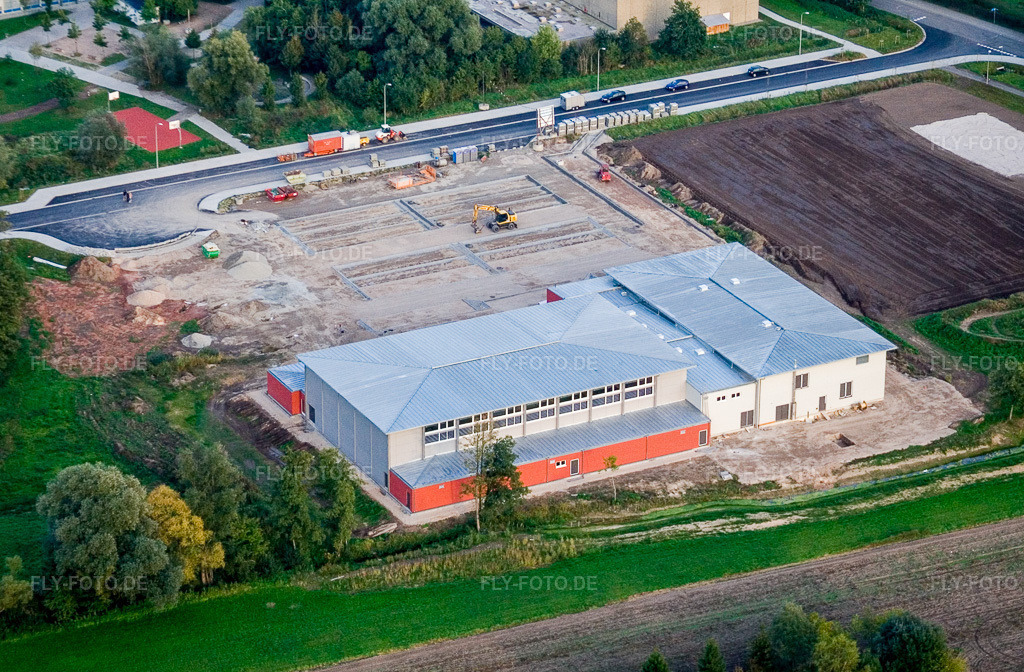 Luftbild: Bienwaldhalle Neue Mehrzweckhalle in Kandel im Bundesland Rheinland-Pfalz in Deutschland. Foto: IMG_4229.jpg vom 29.09.2006 durch Werner Riehm/FLY-FOTO.de