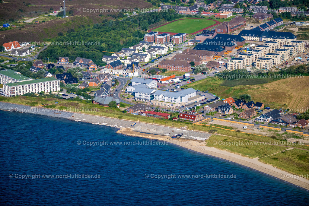 Sylt_List_ELS_2496280824 | LIST 28.08.2024 Baustelle zur Sanierung und zum Umbau des Gebäudekomplex der ehemaligen Militär- Kaserne " List Dünenpark " an der Straße Querdünenpfad in List auf der Insel Sylt im Bundesland Schleswig-Holstein, Deutschland. // Construction site for the renovation and reconstruction of the building complex of the former military barracks " List Duenenpark " on street Querduenenpfad in List on the island of Sylt in the state Schleswig-Holstein, Germany. Foto: Martin Elsen