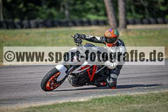 pube0922 | Professionelle Fotos von Sportveranstaltungen, aber auch Hochzeiten und anderen Events. - Realisiert mit Pictrs.com