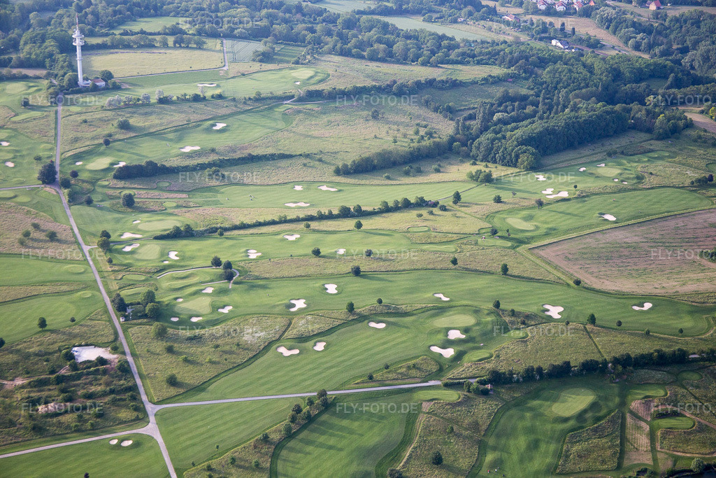 Luftbild: Gelände des Golfplatz Golfclub Bruchsal e.V in Bruchsal im Bundesland Baden-Württemberg in Deutschland. Foto: IMG_089328.jpg vom 10.06.2016 durch Werner Riehm/FLY-FOTO.de