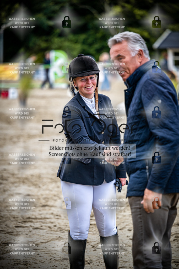 2026-09---Waldhof-11-0040 | Entdecke hochwertige Reitturnierfotos von Foto Oger. Professionell, emotional und authentisch – jetzt Lieblingsmomente im Shop bestellen.Deutschlandweite Turnierfotografie. - Realisiert mit Pictrs.com
