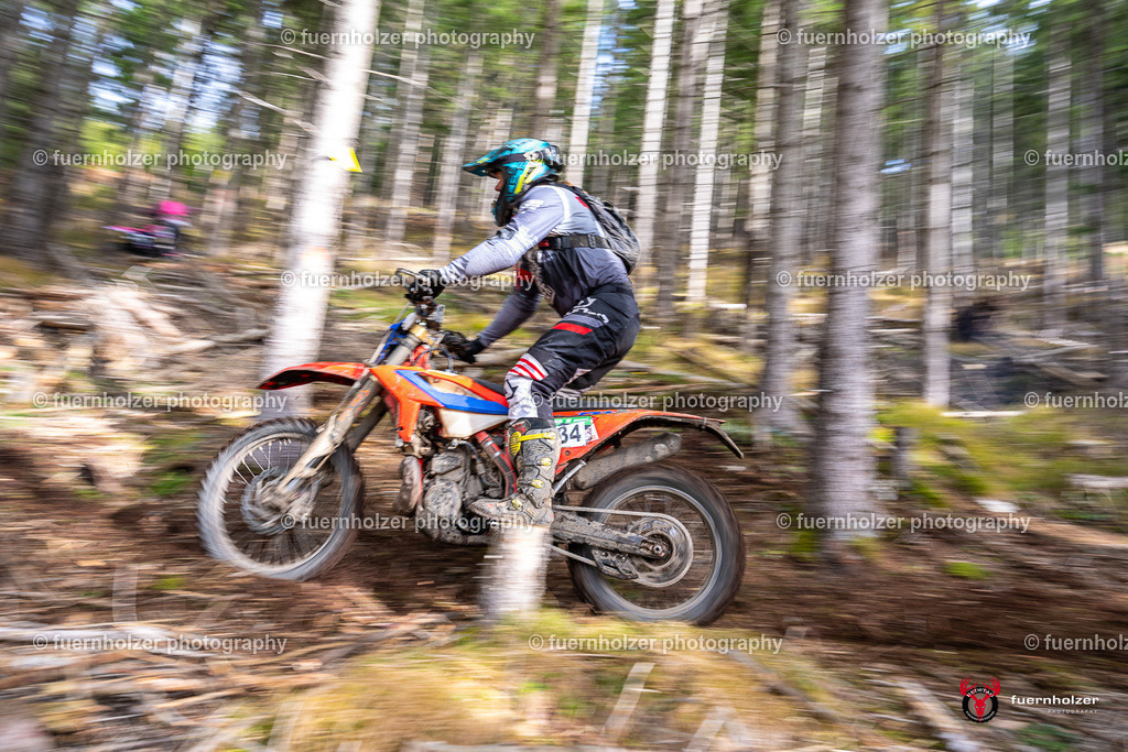 fuernholzer_251026-C1-373 | Fotografische Impressionen von der Red Stag Enduro Extreme by fuernholzer-photography.com. Endurosport in Österreich fotografisch festgehalten von fuernholzer. Auftragsfotografie für Private, Gewerbefotos und Industriefotografie. Eventfotografie, Sportfotografie und Motorsportfotografie. Anbieter von Fotoworkshops, Fototraining, fotografischen Vorträgen und Fotoseminaren.