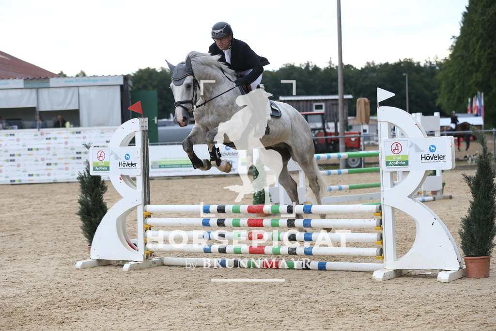 DL2Q4958 | Willkommen bei Brunnmayr - Design & Fotografie – Ihrem Spezialisten für Reitturniere und Pferdeveranstaltungen in Oberösterreich, Salzburg und Bayern! Seit über 17 Jahren sind wir leidenschaftlich dabei.
