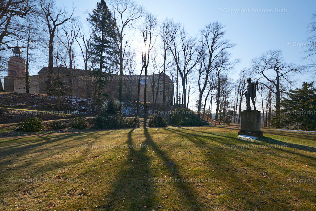 Schloss Wolkenburg mit Park und Eisenkunstgussplastik | Bedeutsame Landschaften Deutschlands - Realisiert mit Pictrs.com