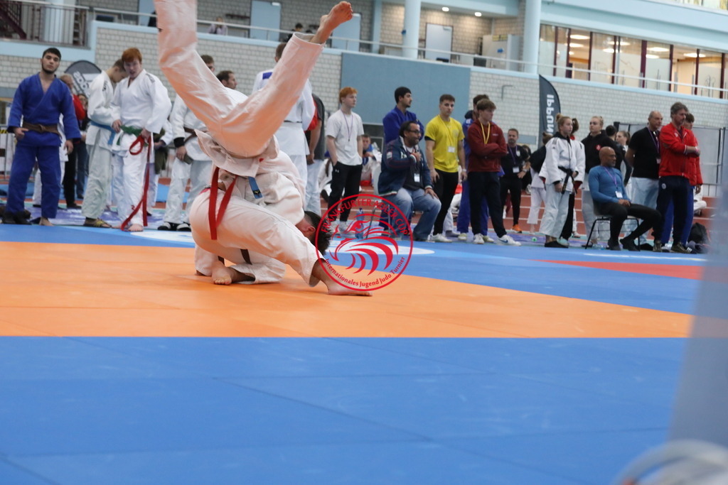 1J7A2881 | Fotos vom Adler Cup - Pictures from Adler Cup

Hier findet Ihr alle Eindrücke und großen Momente der Adler Cup Wochenenden. Here you will find all impressions and great moments of the Adler Cup weekends. - Realisiert mit Pictrs.com