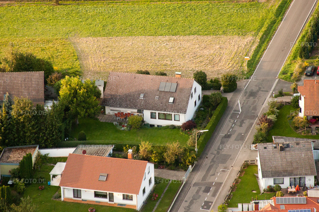 Luftbild: Godramstein, Ortsausgang Böchinger Straße im Ortsteil Godramstein in Landau im Bundesland Rheinland-Pfalz in Deutschland. Foto: IMG_33020.jpg vom 03.09.2010 durch Werner Riehm/FLY-FOTO.de