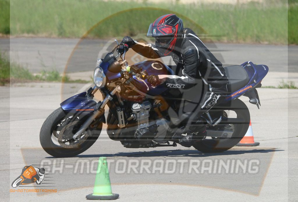 IMG_0007 | gh-motorradtraining-foto.de - Realisiert mit Pictrs.com