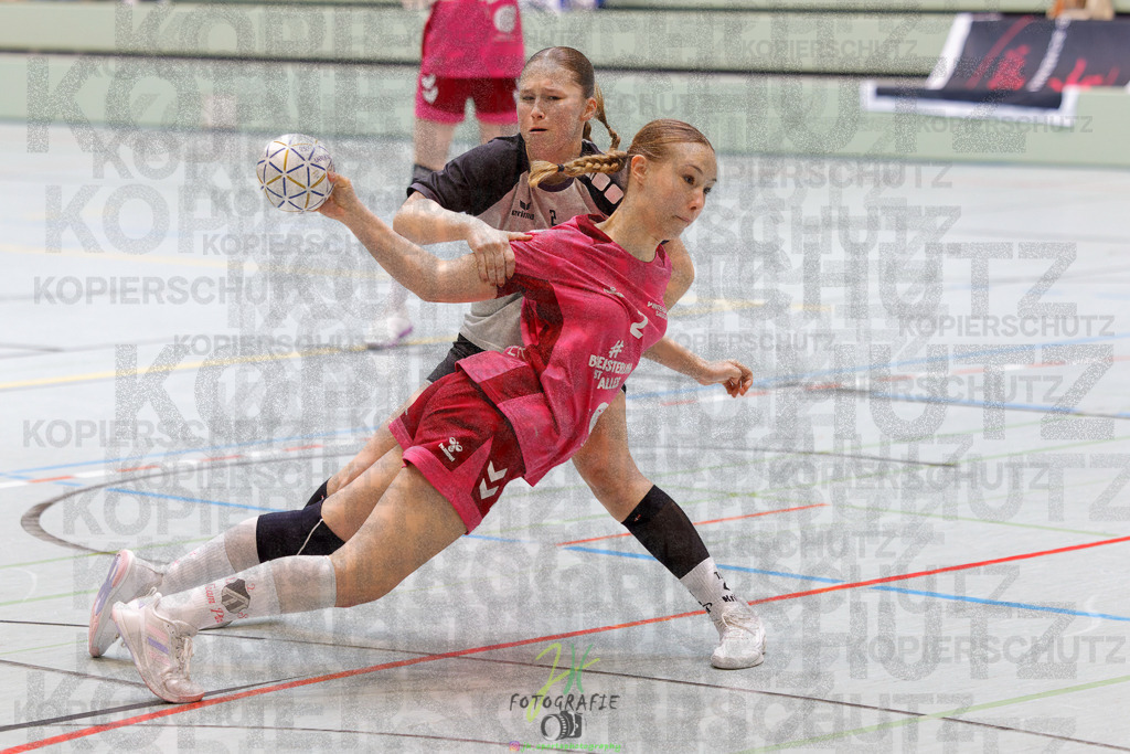 Hessenmeisterschaft wJC - Spiel um Platz 3; TuS Kriftel - SG Schenklengsfeld | Hessenmeisterschaft wJC - Spiel um Platz 3; TuS Kriftel - SG Schenklengsfeld am 22.03.2025 in Biedenkopf (Sporthalle Lahntalschule)Photo © 2025 - Jörg Heinrich - Realisiert mit Pictrs.com