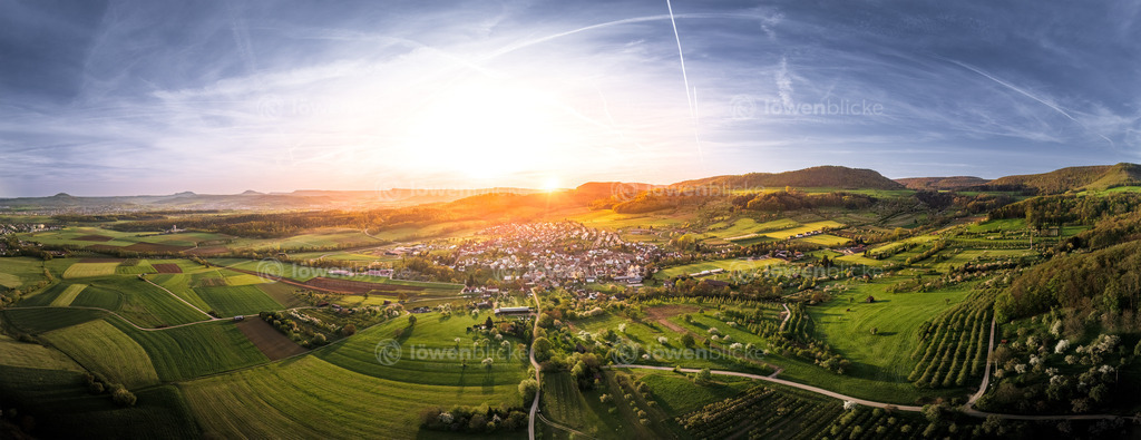 Sonnenaufgang hinter Schlat | löwenblicke | shop