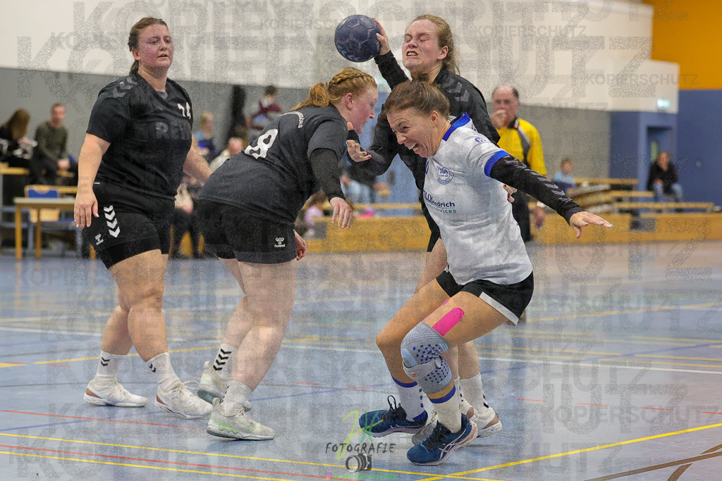 Frauen 2. Bezirksklasse, SG Rechtenbach - HSG Kleenheim/Langgöns III | Frauen 2. Bezirksklasse, SG Rechtenbach - HSG Kleenheim/Langgöns III am 16.11.2024 in Rechtenbach (Sporthalle Rechtenbach)Photo © 2024 - Jörg Heinrich - Realisiert mit Pictrs.com