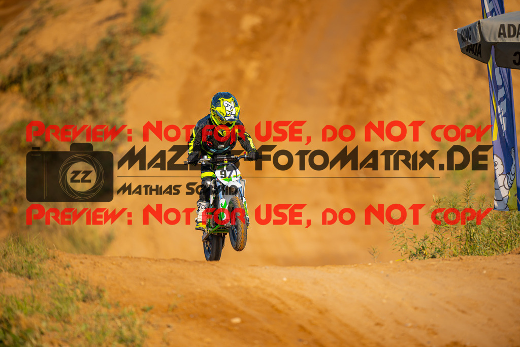 MaZZes-Fotomatrix-20260815-598958 | ROOKIES