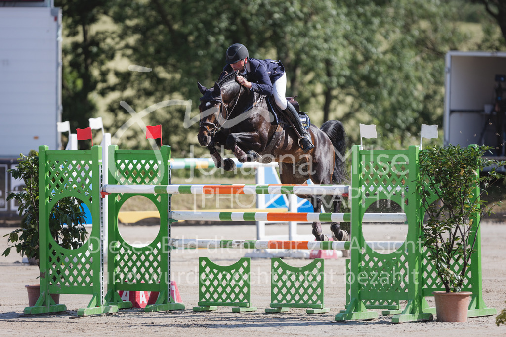 220611_LüPfSpTa_GroßerPreis-678 | Lützower Pferdesporttage
Springprfg.Kl.S m.St.**
Großer Preis
11.06.2022