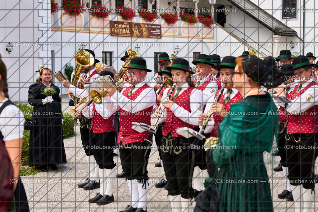 ALP8183_XXXX-Chopin-Festival_Goldhaubengruppe-Musikverein | (C)FotoLois.com, Alois Spandl. XXXX. Chopin-Festival in der Kartause Gaming mit zahlreichen Ehrengästen und Eröffnujng durch LAbg. Anton Erber, Fr 16. August 2024.