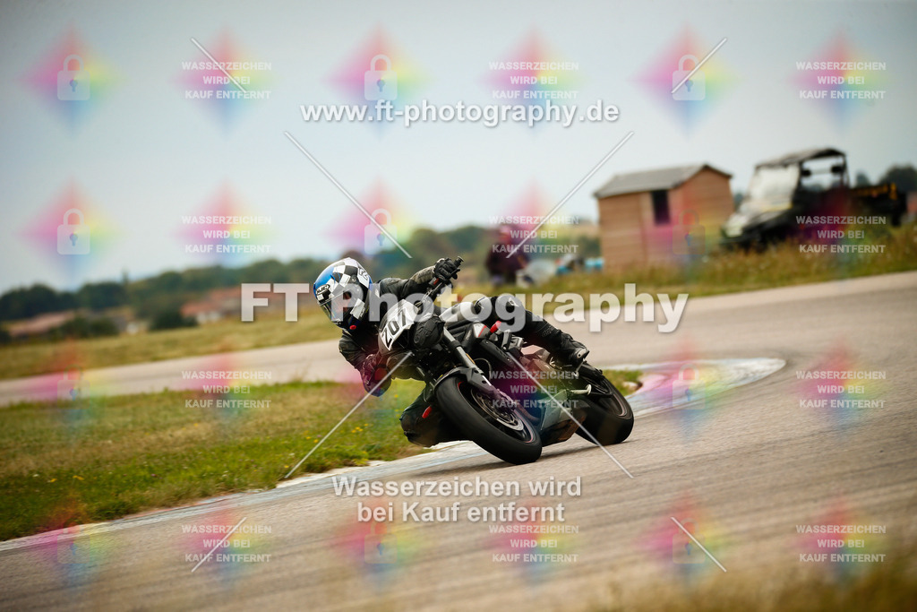 _MOT7096 | Hier findet Ihr Bilder von Touristenfahrten auf der Nürburgring Nordschleife oder von anderen Veranstaltungen die ich besucht habe. Viel Spass beim Durch Schauen 