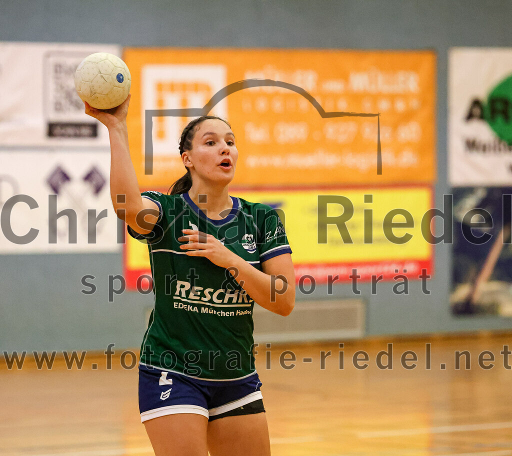 2023-09-16_117_TSV_Vaterstetten_gegen_SV_Muenchen_Laim | Baldham, Deutschland, 16.09.2023:
Handball, Bayernliga Frauen Staffel Süd 2023 / 2024, 1. Spieltag, TSV Vaterstetten gegen SV München Laim, Endergebnis: 23:34

Verena Kölzer (SV München Laim, #2)

Foto: Christian Riedel / fotografie-riedel.net