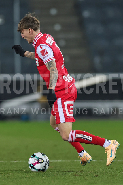Austrian Bundesliga: Grazer AK 1902 vs LASK | GRAZ, AUSTRIA, 13.DEC.25 - SOCCER - ADMIRAL Bundesliga, Grazer AK 1902 vs LASK. The image shows Tio Cipot (GAK).