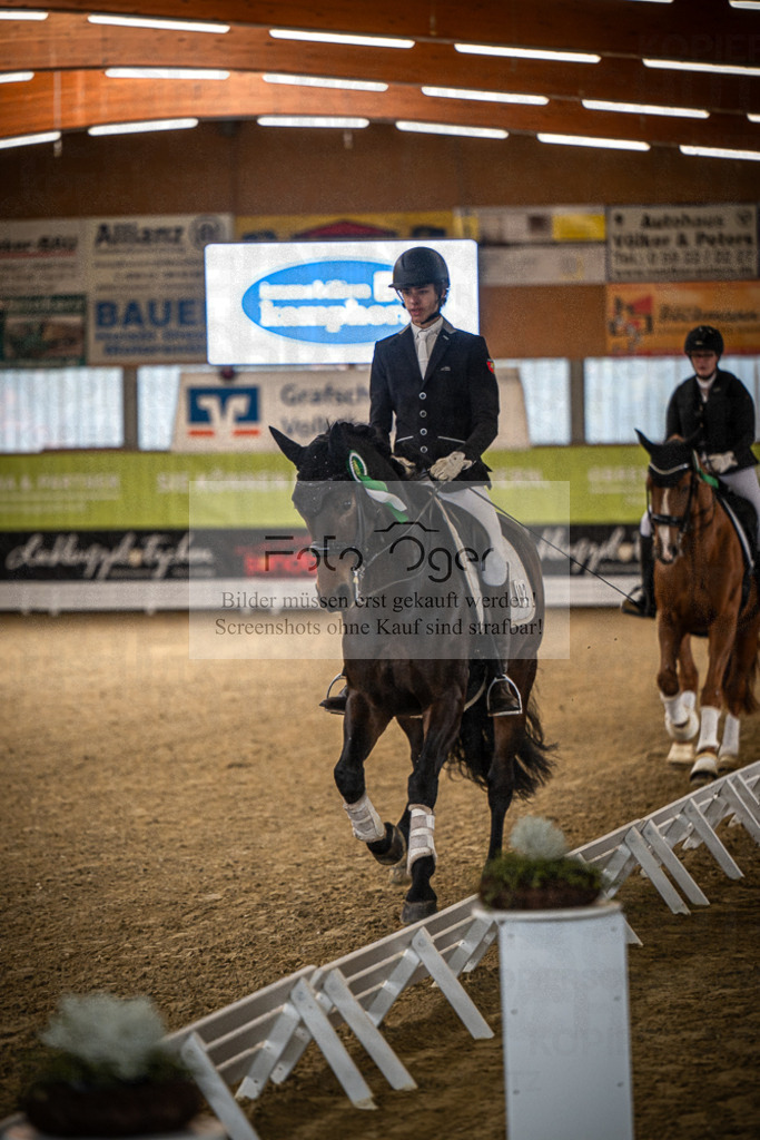 DOS_0133 | Entdecke hochwertige Reitturnierfotos von Foto Oger. Professionell, emotional und authentisch – jetzt Lieblingsmomente im Shop bestellen.Deutschlandweite Turnierfotografie. - Realisiert mit Pictrs.com