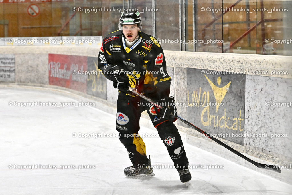 EC MET PHOTOVOLTAIK HORNETS SPITTAL vs. EV ZELTWEG MURTAL LIONS | #90 Ogertschnig Joshua EC Hornets Spittal, EC MET PHOTOVOLTAIK HORNETS SPITTAL vs. EV ZELTWEG MURTAL LIONS, EC MET PHOTOVOLTAIK HORNETS SPITTAL vs. EV ZELTWEG MURTAL LIONS am 08.02.2026 in Spittal an der Drau (Eissportzentrum Spittal), Austria, (Photo by Bernd Stefan)