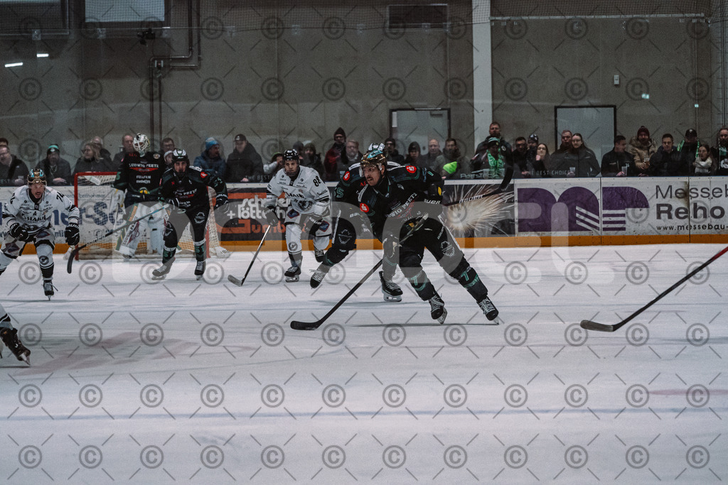 Alligators_vs_Passau_26_12_2025-055 | Höchstadt Alligators Fotogalerie: Eishockey-Action aus Franken. Professionelle Spielfotos, Portraits & Stadionbilder zum Download. Jetzt entdecken! - Realisiert mit Pictrs.com