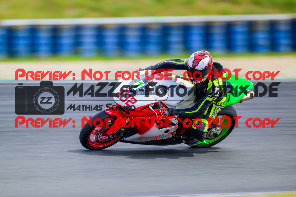 MaZZes_FotoMatrix_240725_6007705_2832 | GRUEN