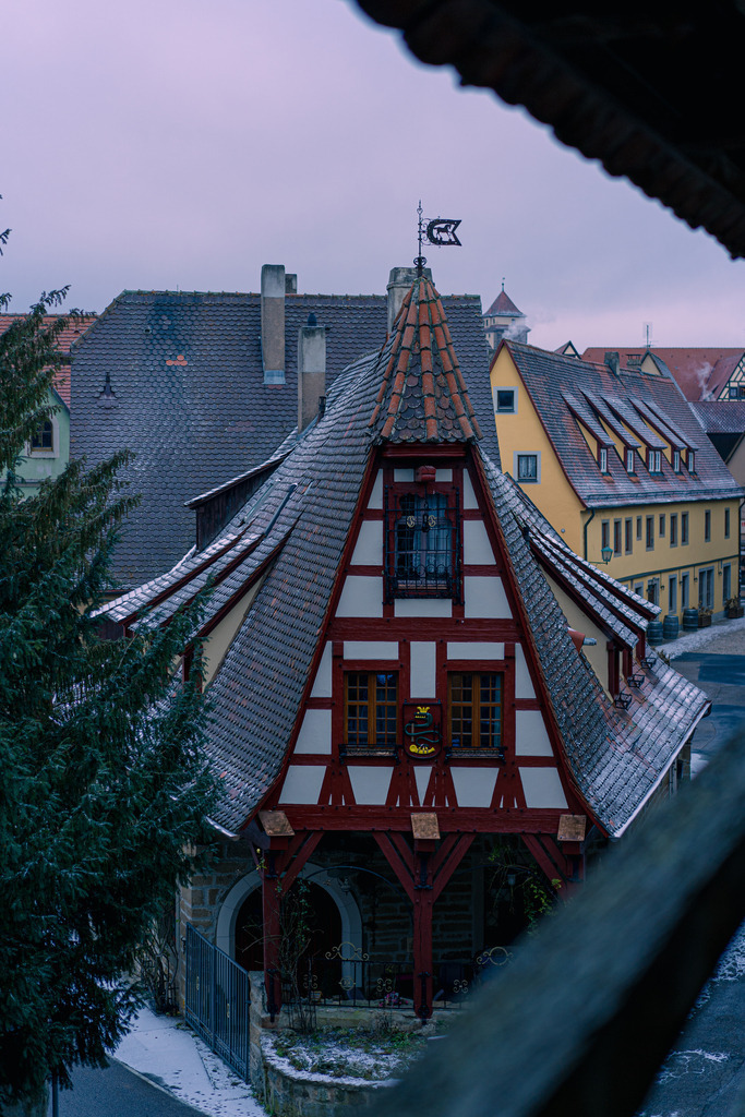 DSC06793 | Rothenburg ob der Tauber. Nur hier gibt es Exklusive und passend zur Jahreszeit Ihr Wandbild, T-Shirt, Tasse und alles was das Rothenburg Herz begehrt. - Realisiert mit Pictrs.com
