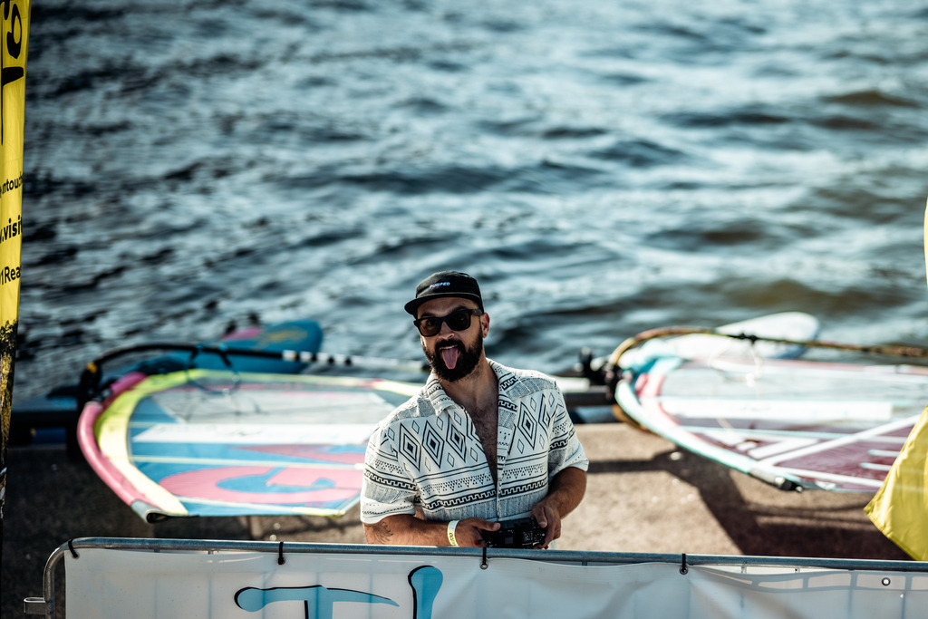 Kieler WOCHE Tow In Windsurf - @danielpankoke dpmedia (35 von 158) | dp-photography - Realisiert mit Pictrs.com