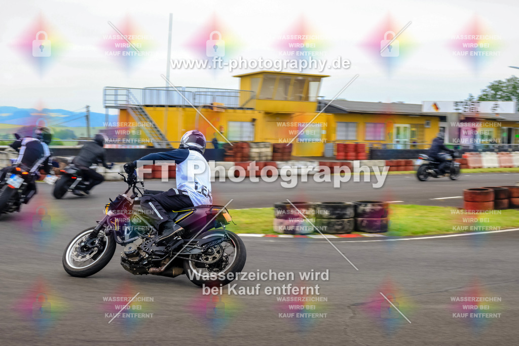 OBK-5713 | Hier findet Ihr Bilder von Touristenfahrten auf der Nürburgring Nordschleife oder von anderen Veranstaltungen die ich besucht habe. Viel Spass beim Durch Schauen 