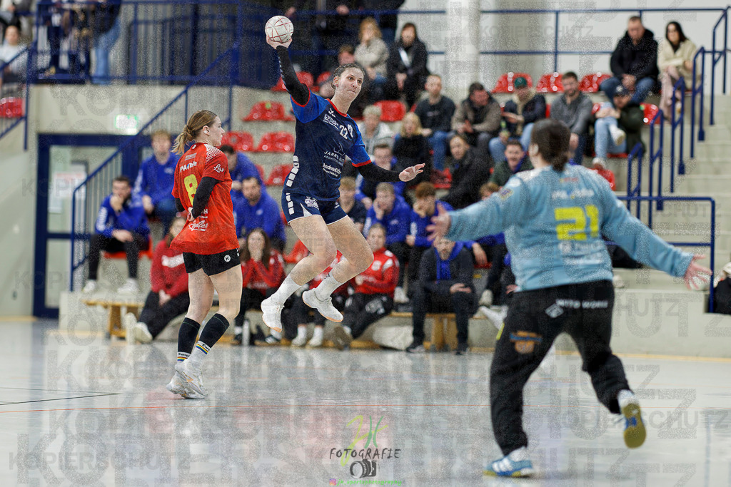 Frauen Regionalliga (HHV); HSG Wettenberg - TV Hüttenberg | Frauen Regionalliga (HHV); HSG Wettenberg - TV Hüttenberg am 06.12.2025 in Launsbach (Wettenberg) (Halle GS Launsbach (Wettenberg))Photo © 2025 - Jörg Heinrich - Realisiert mit Pictrs.com