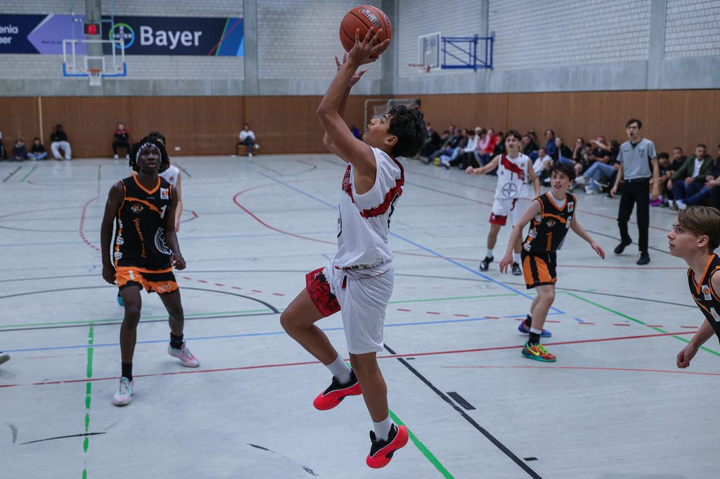 JBBL BAYER GIANTS vs Young Lions Wuppertal-94 | Fotos von Basketballspielen aus dem Raum NRW fotografiert von Gero Mueller-Laschet und Daniel Schaefer - Realisiert mit Pictrs.com
