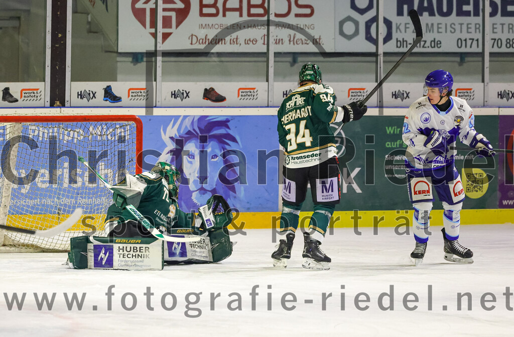 2026-01-23_103_TSV_Erding_gegen_SC_Riessersee | Erding, Deutschland, 23.01.2026:Eishockey, Oberliga Süd 2025 / 2026, 40. Spieltag, TSV Erding gegen SC Riessersee, Endergebnis: 6:5 n.V.Torwart David Zabolotny (Erding Gladiators, #72), Markus Eberhardt (Erding Gladiators, #94)Foto: Christian Riedel / fotografie-riedel.net