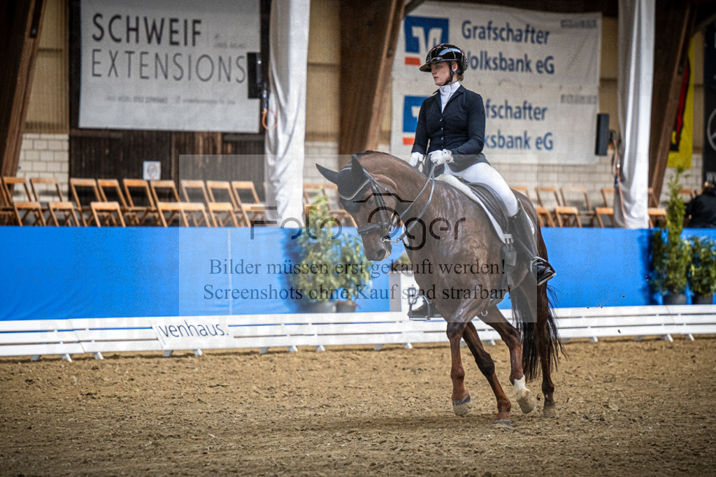 DOS_0450 | Entdecke hochwertige Reitturnierfotos von Foto Oger. Professionell, emotional und authentisch – jetzt Lieblingsmomente im Shop bestellen.Deutschlandweite Turnierfotografie. - Realisiert mit Pictrs.com