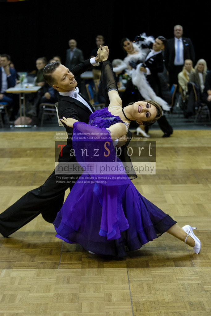 20241102_DC_HGR_Std_08949 | Tanzsportbilder, Standardtanz, Lateintanz, WDSF, DTV, LTVB, dancecomp, goc, hessen tanzt, blaues band der spree, walzer, tango, wiener walzer, slowfox, quickstepp, samba, rumba, cha-cha-cha, paso doble. jive, hd-kroft photography, turniertanzsport