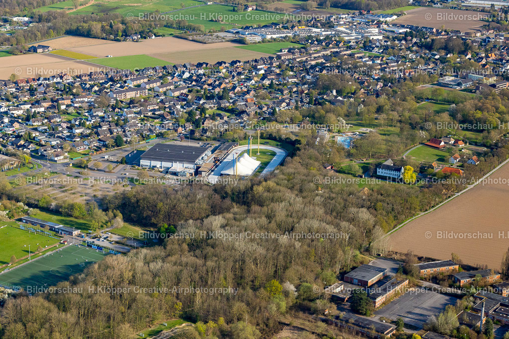 Luftbild Grefrath 439A9614 | Luftbild Grefrath Eisporthalle - Realisiert mit Pictrs.com