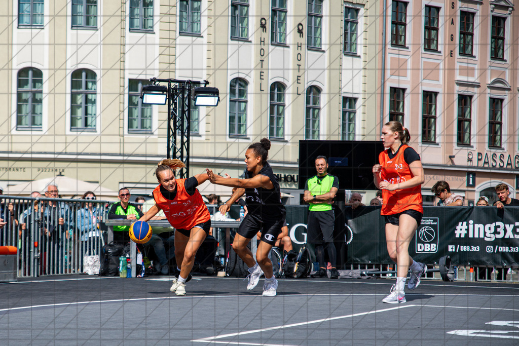 DIE FINALS 2025 | Dt. Meisterschaft 3x3  | U18w | //  01.08.25: DIE FINALS 2025 | Dt. Meisterschaft 3x3  | U18w / Dresden / Deutschland  //   CREDIT:www.bullenfotos.de, Martin König, Hörner Weg 40, D-49078 Osnabrück, +4917663732967 // Nutzung und Weitergabe nur zu den vereinbarten Zwecken. Presseanfragen an Ersteller. Alle Rechte beim Ersteller. Honorierung nach MFM. - Realisiert mit Pictrs.com