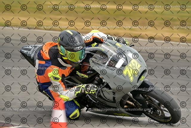 25bt05-0854 | markuskiefer.com - Realisiert mit Pictrs.com